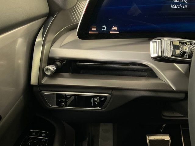 New 2026 Cadillac Vistiq Premium Luxury AWD/4WD image 23