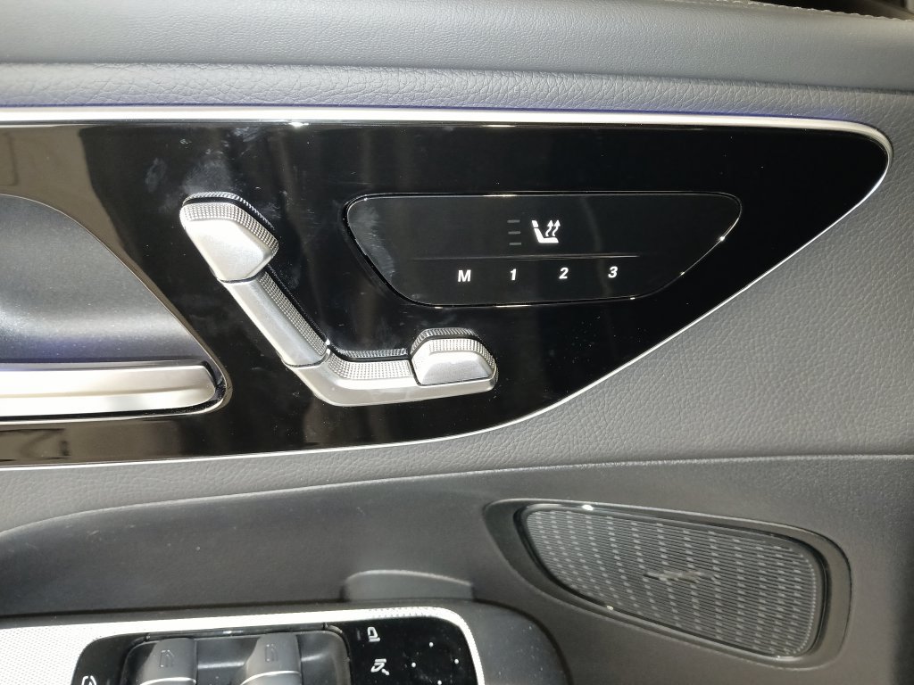 New 2026 Mercedes-Benz GLC 43 AMG 4MATIC image 17