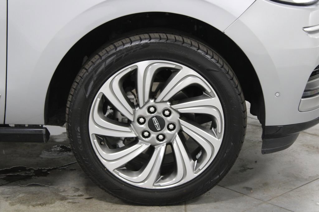 Used 2023 Lincoln Navigator Reserve AWD/4WD image 12