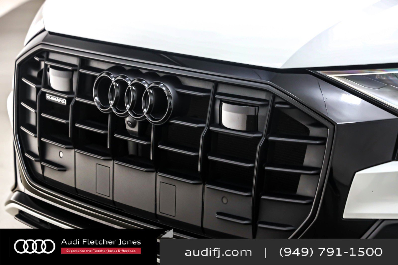 Used 2023 Audi Q8 Prestige w/ Prestige Package image 13