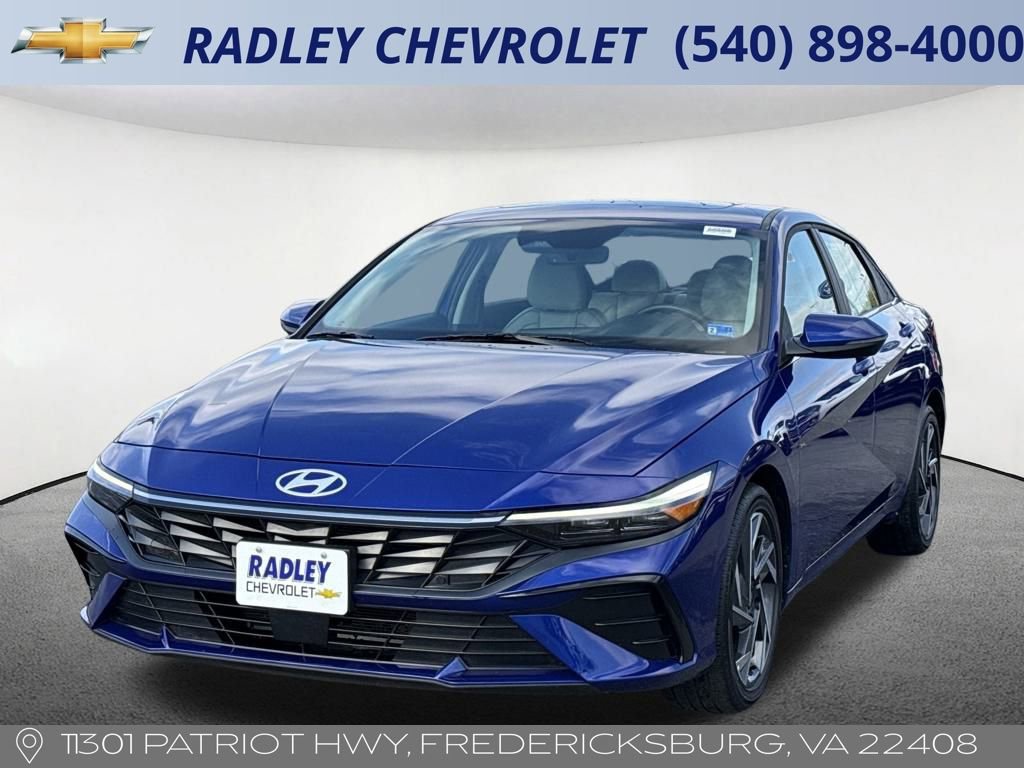 Used 2025 Hyundai Elantra Limited 360° Tour