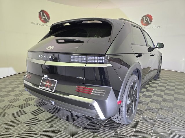New 2025 Hyundai Ioniq 5 SEL image 5