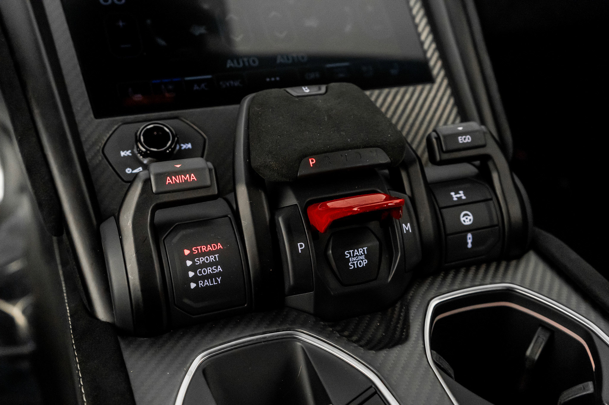 Used 2024 Lamborghini Urus Performante image 43