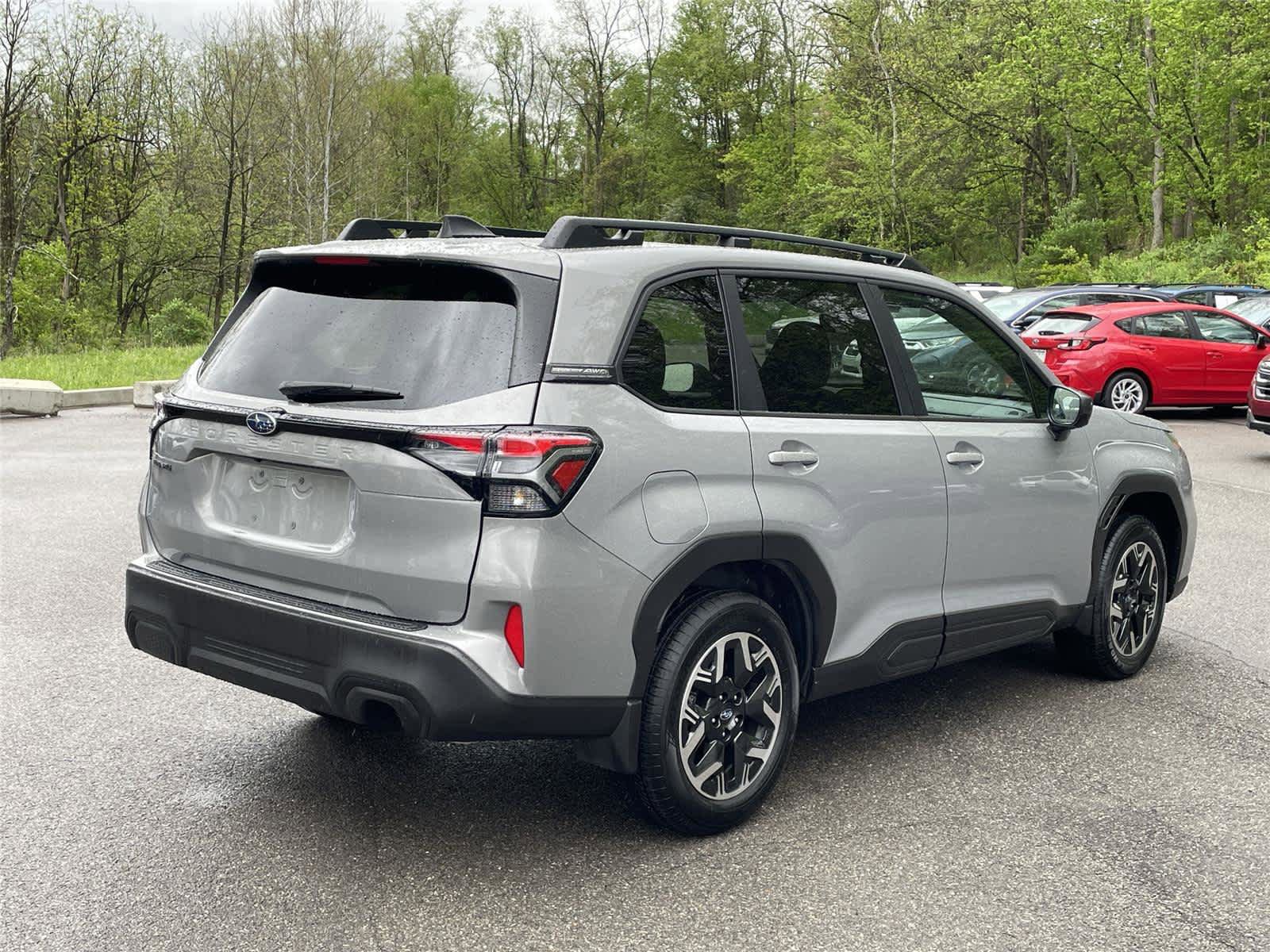 Certified 2025 Subaru Forester Premium AWD/4WD image 5