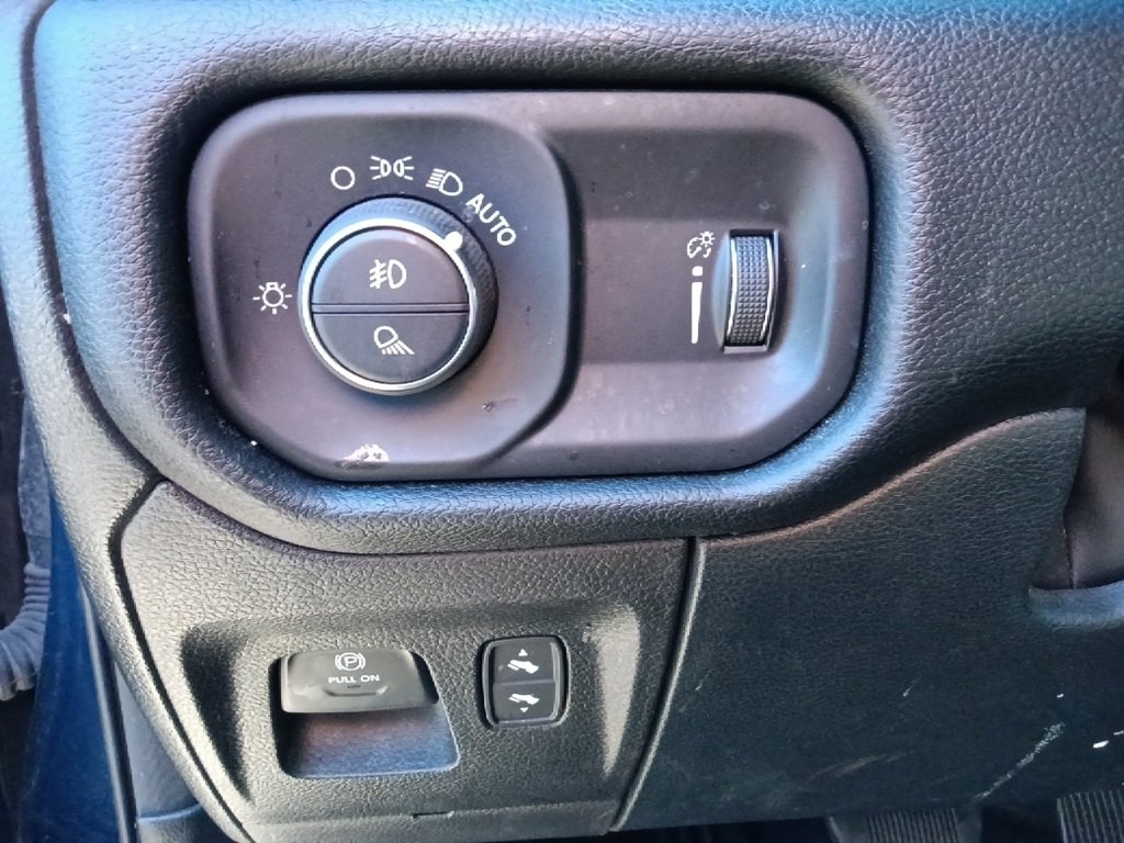 Used 2022 RAM 1500 Big Horn image 17