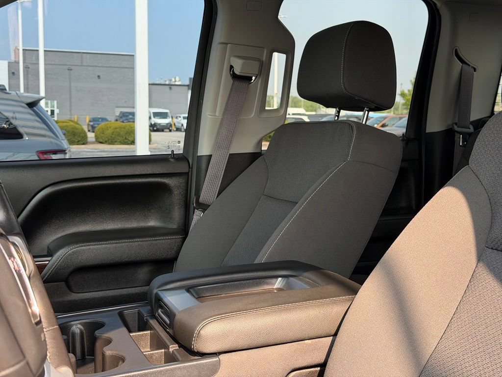 Used 2017 GMC Sierra 1500 SLE w/ SLE Value Package AWD/4WD image 14