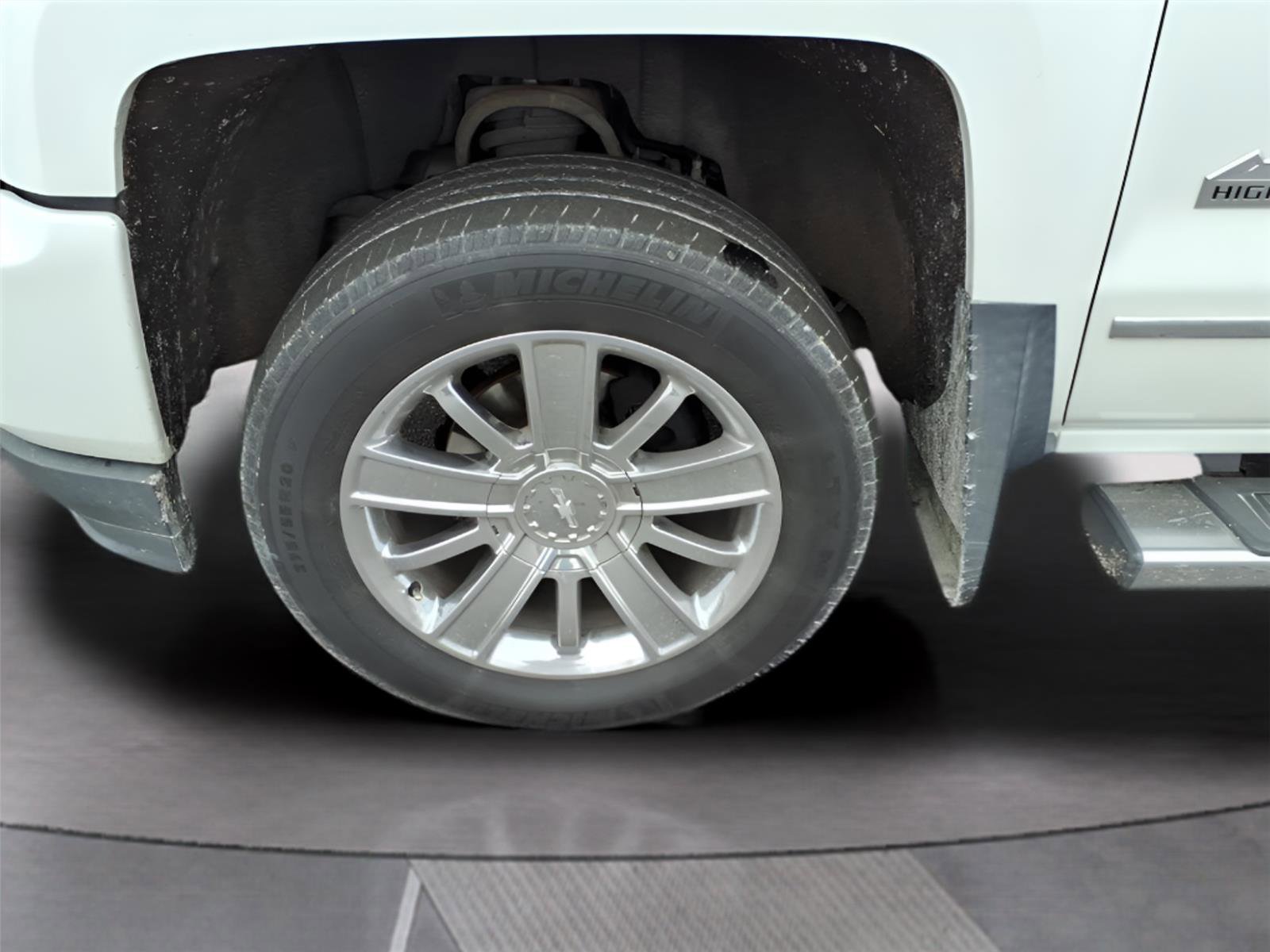 Used 2016 Chevrolet Silverado 1500 High Country image 9