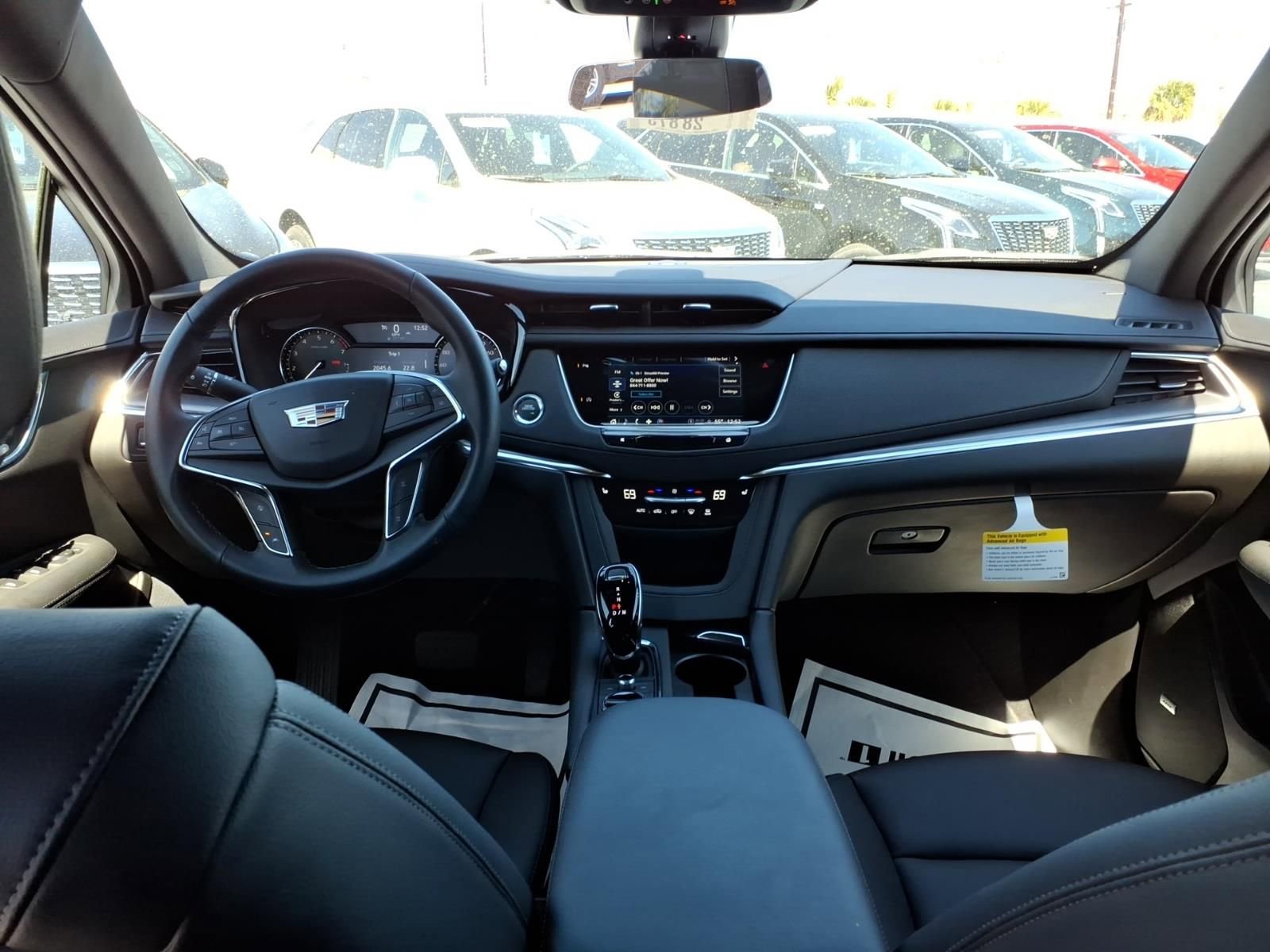 New 2026 Cadillac XT5 Luxury image 23