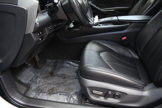Certified 2019 Toyota Avalon XLE w/ Moonroof Package FWD image 15