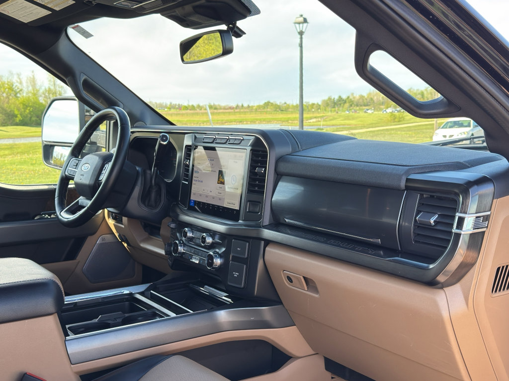 Used 2023 Ford F250 Lariat w/ Tremor Off-Road Package AWD/4WD image 31