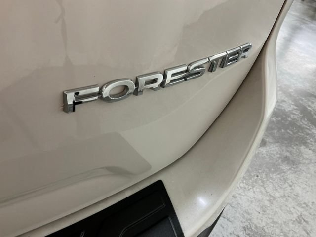 Used 2023 Subaru Forester Premium AWD/4WD image 7