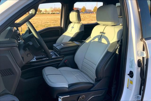 New 2023 Ford F150 Lightning Platinum image 9