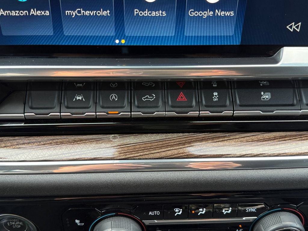 Used 2023 Chevrolet Silverado 1500 LT AWD/4WD image 14