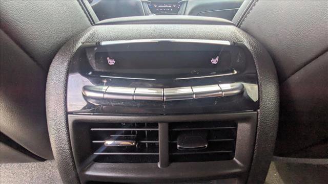 Used 2021 Cadillac XT5 Premium Luxury image 16