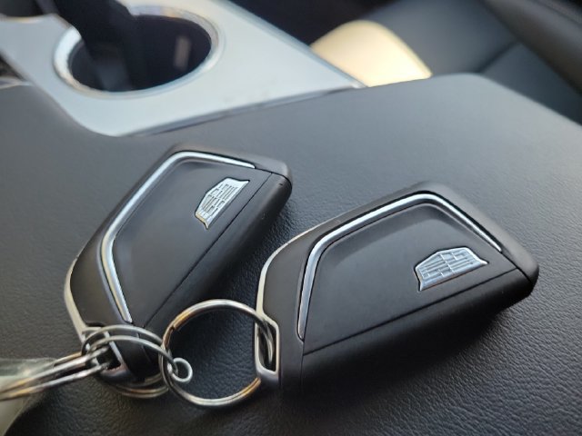 Certified 2024 Cadillac Lyriq Tech RWD image 37