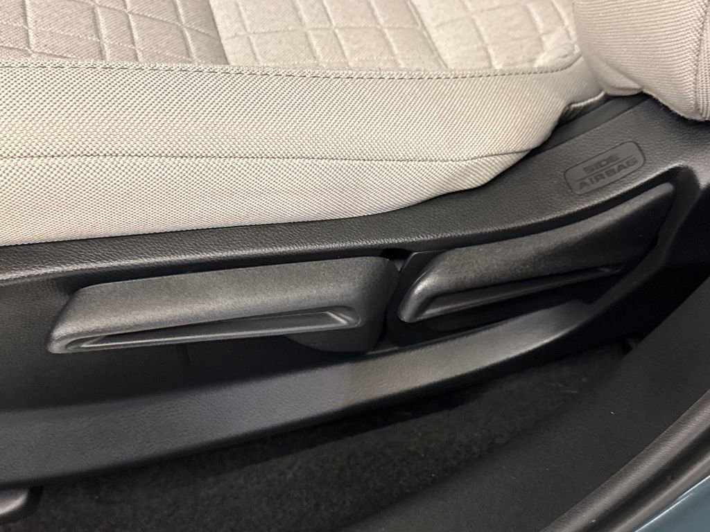 New 2026 Honda HR-V LX image 20