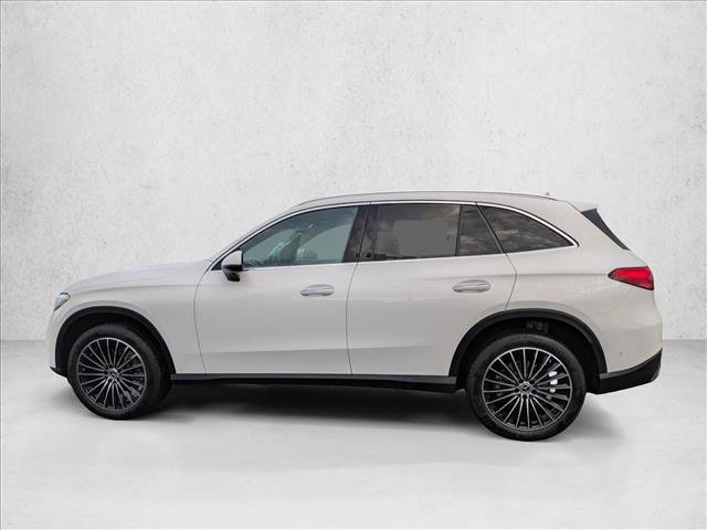 Used 2025 Mercedes-Benz GLC 300 image 9