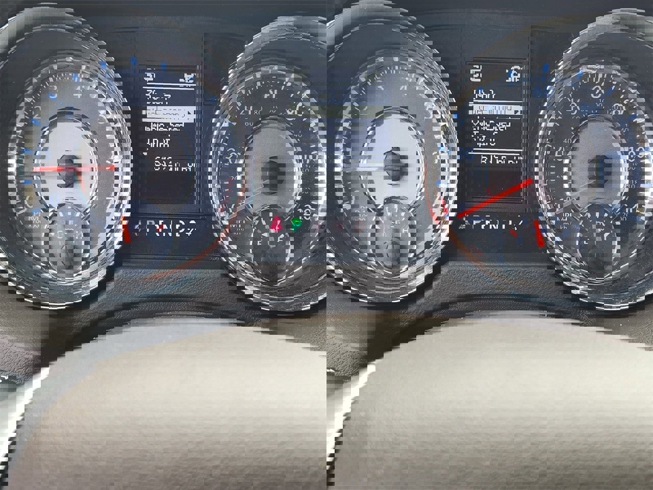 Used 2011 Chrysler Town & Country Touring-L image 15