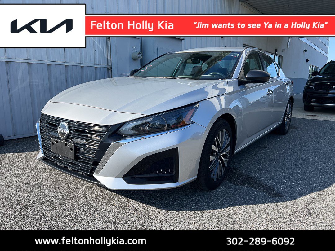 Used 2024 Nissan Altima 2.5 SV