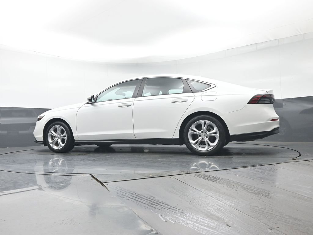 Used 2023 Honda Accord LX image 26