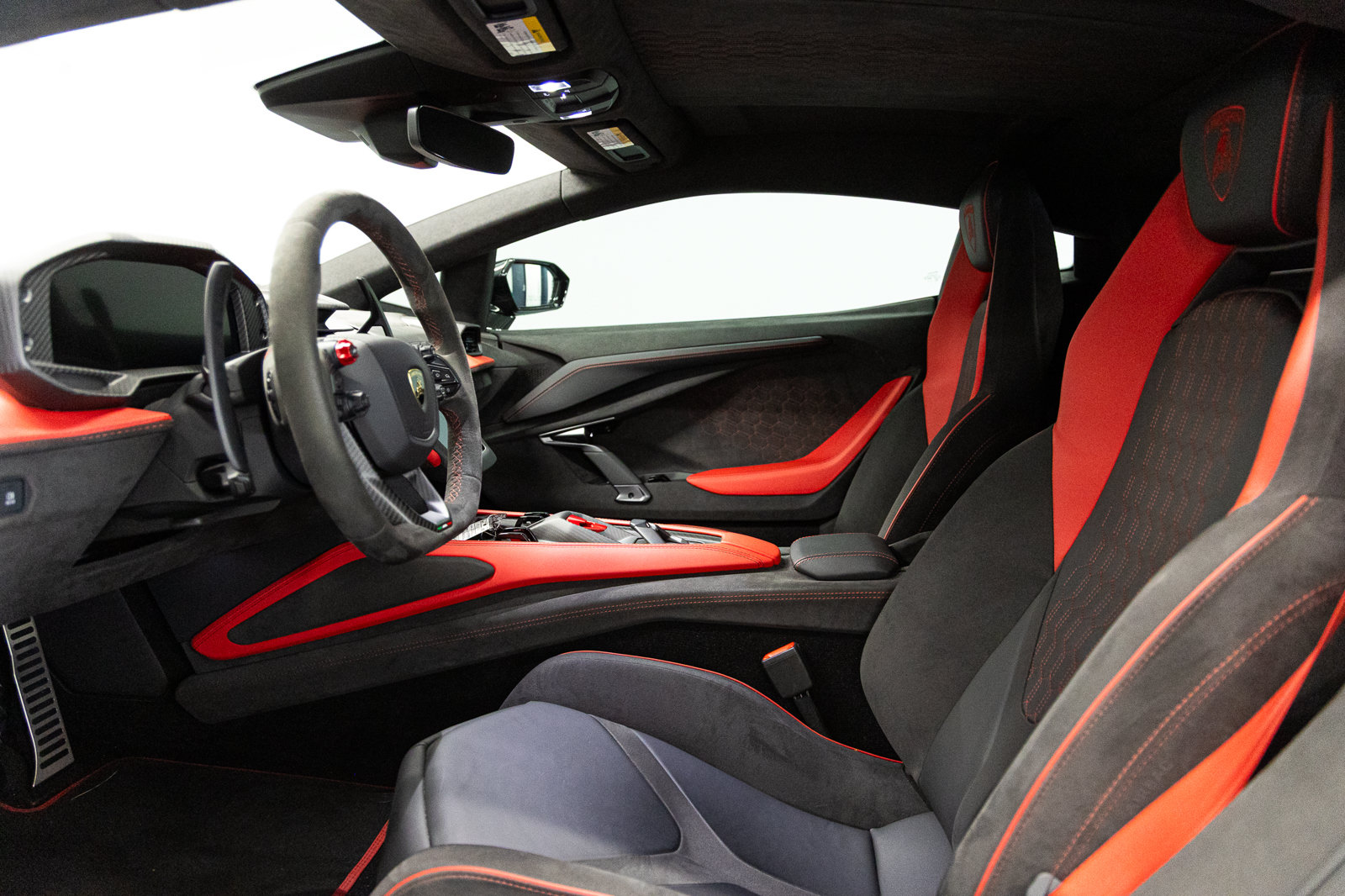 Used 2024 Lamborghini Revuelto AWD/4WD image 34