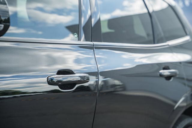 Used 2024 Volvo XC60 B5 Plus w/ Protection Package Premier AWD/4WD image 17