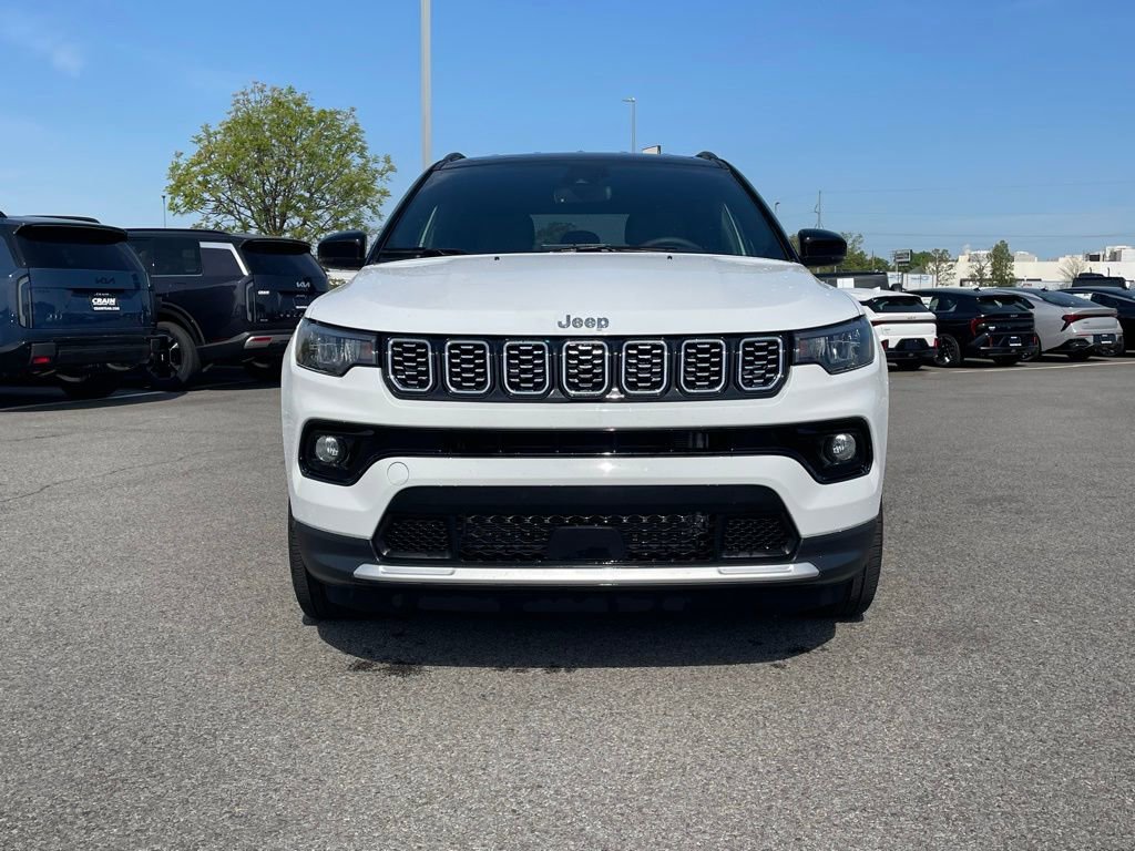 Used 2024 Jeep Compass Limited AWD/4WD image 2