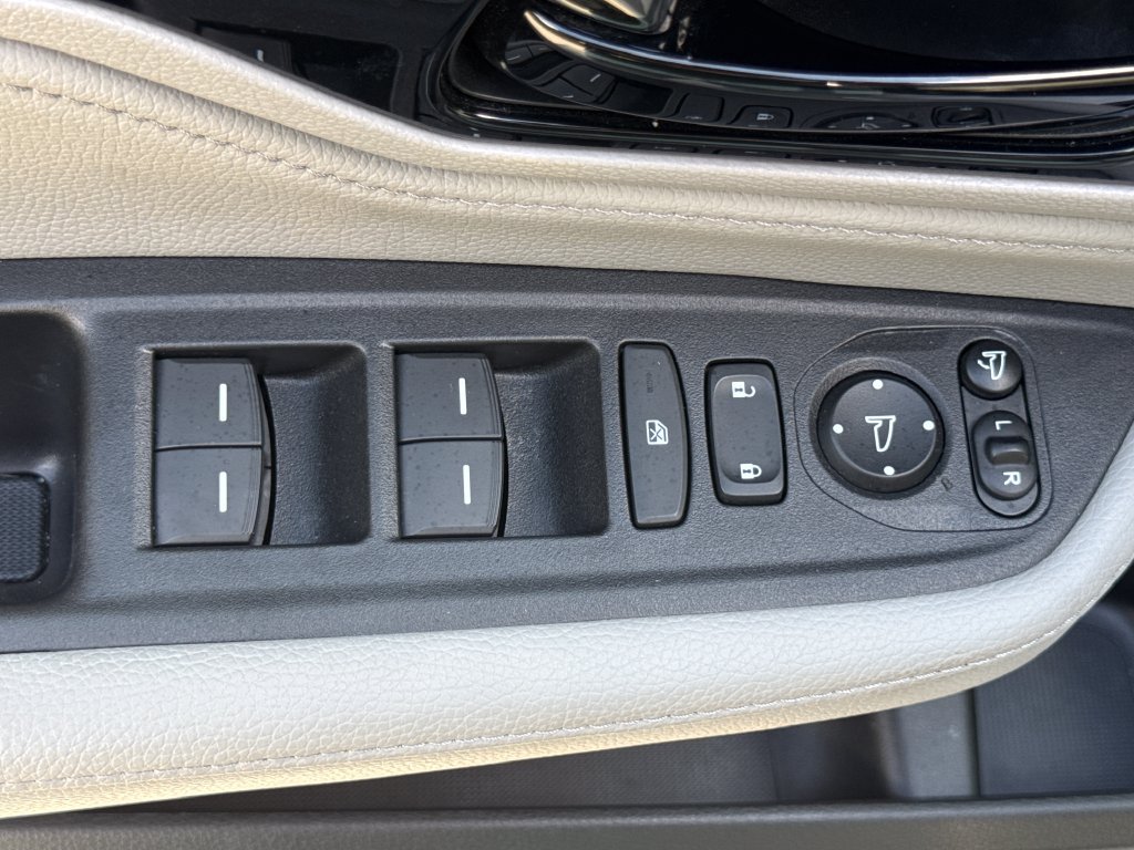Used 2022 Honda Odyssey Elite image 14