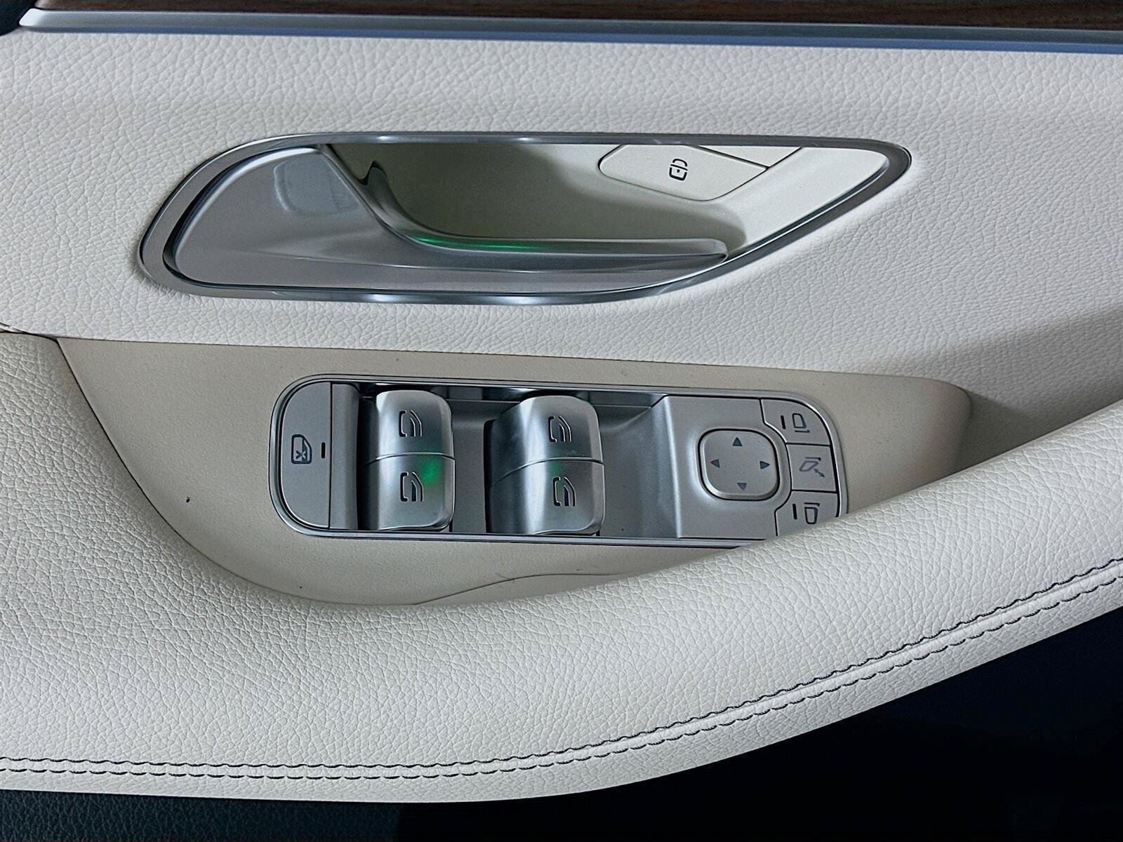 Certified 2026 Mercedes-Benz GLE 350 4MATIC image 23