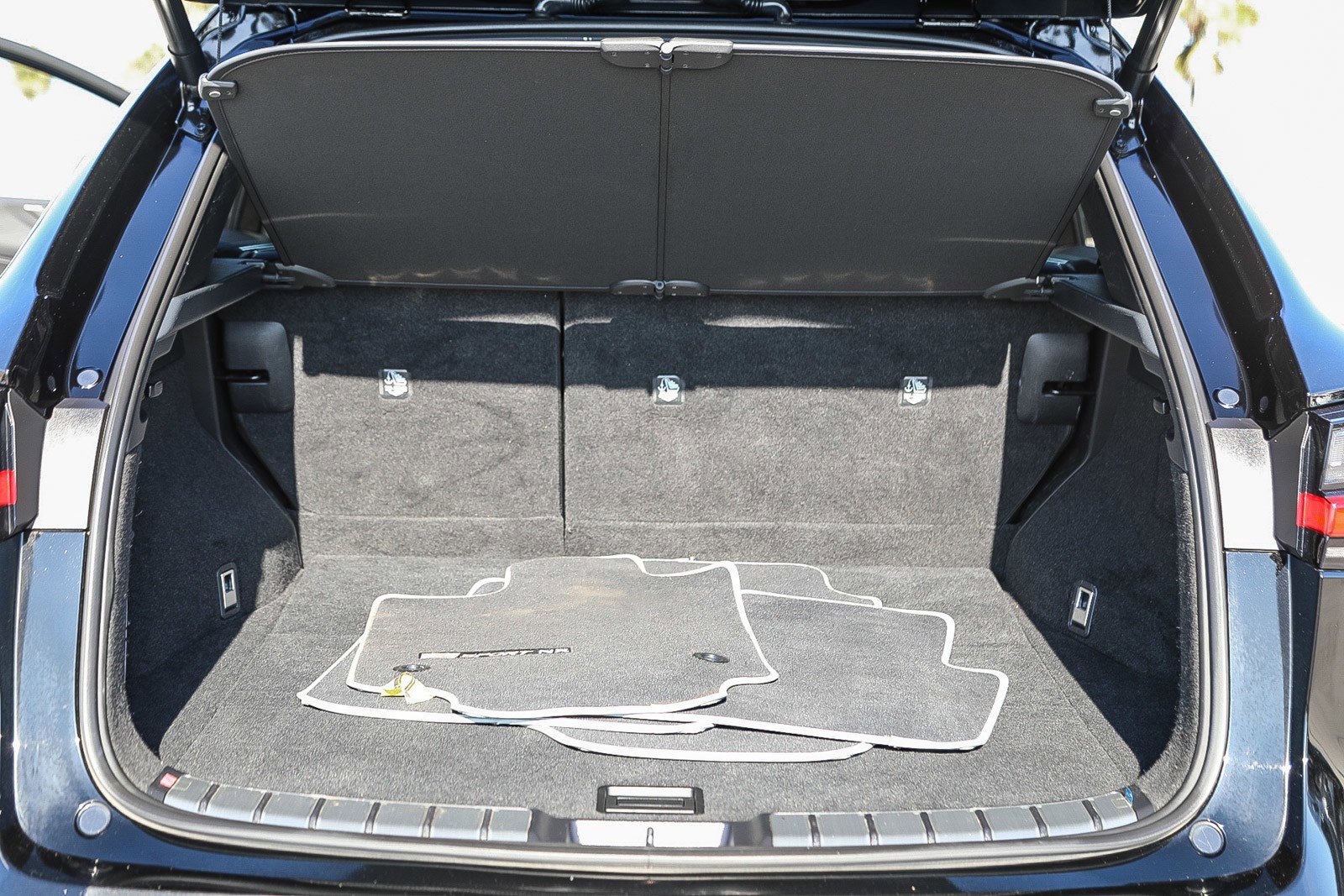 Used 2024 Lexus NX 450h+ F Sport image 23