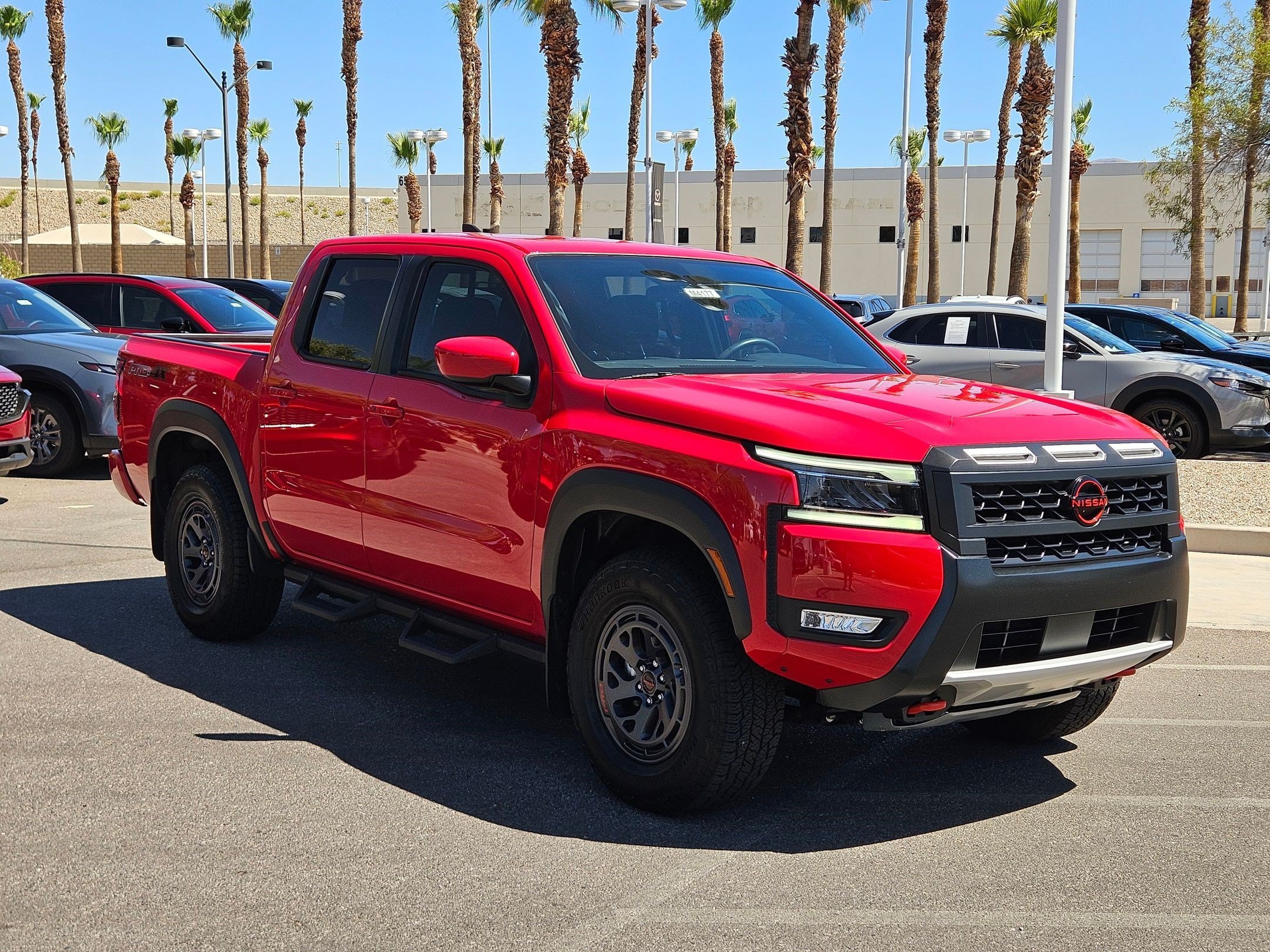 Used 2025 Nissan Frontier PRO-4X AWD/4WD image 7
