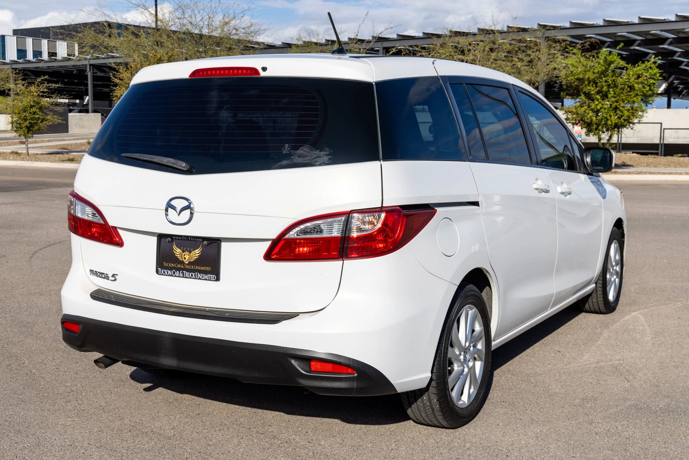 Used 2012 MAZDA MAZDA5 Sport image 6