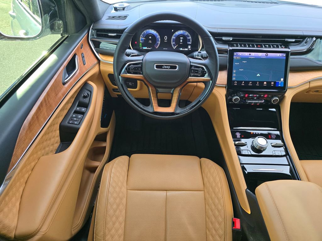 Used 2025 Jeep Grand Cherokee L Summit image 33