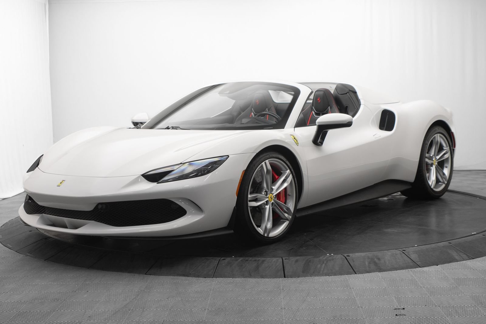 Used 2025 Ferrari 296 GTS RWD image 7