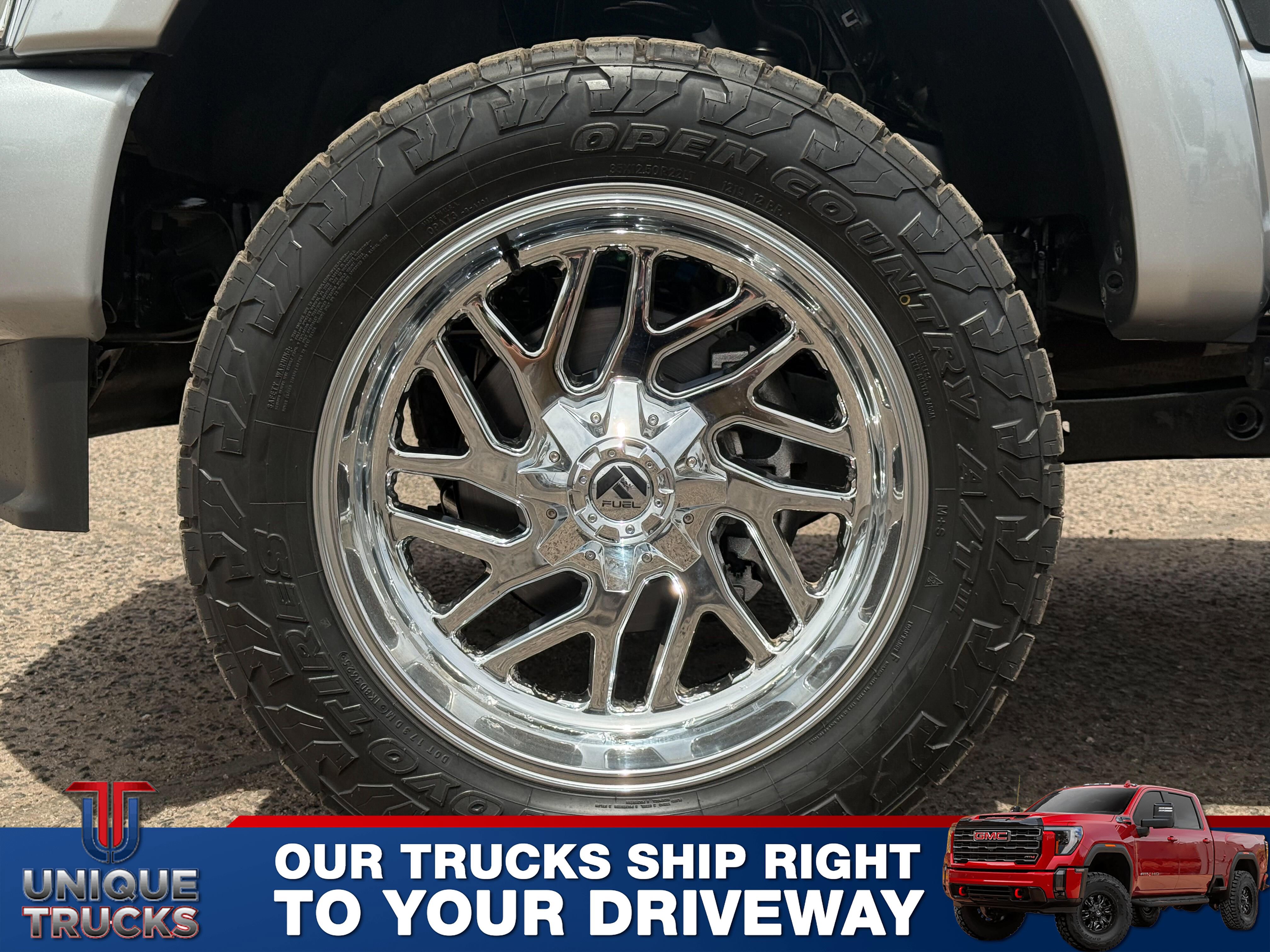 Used 2023 Ford F350 Platinum image 11