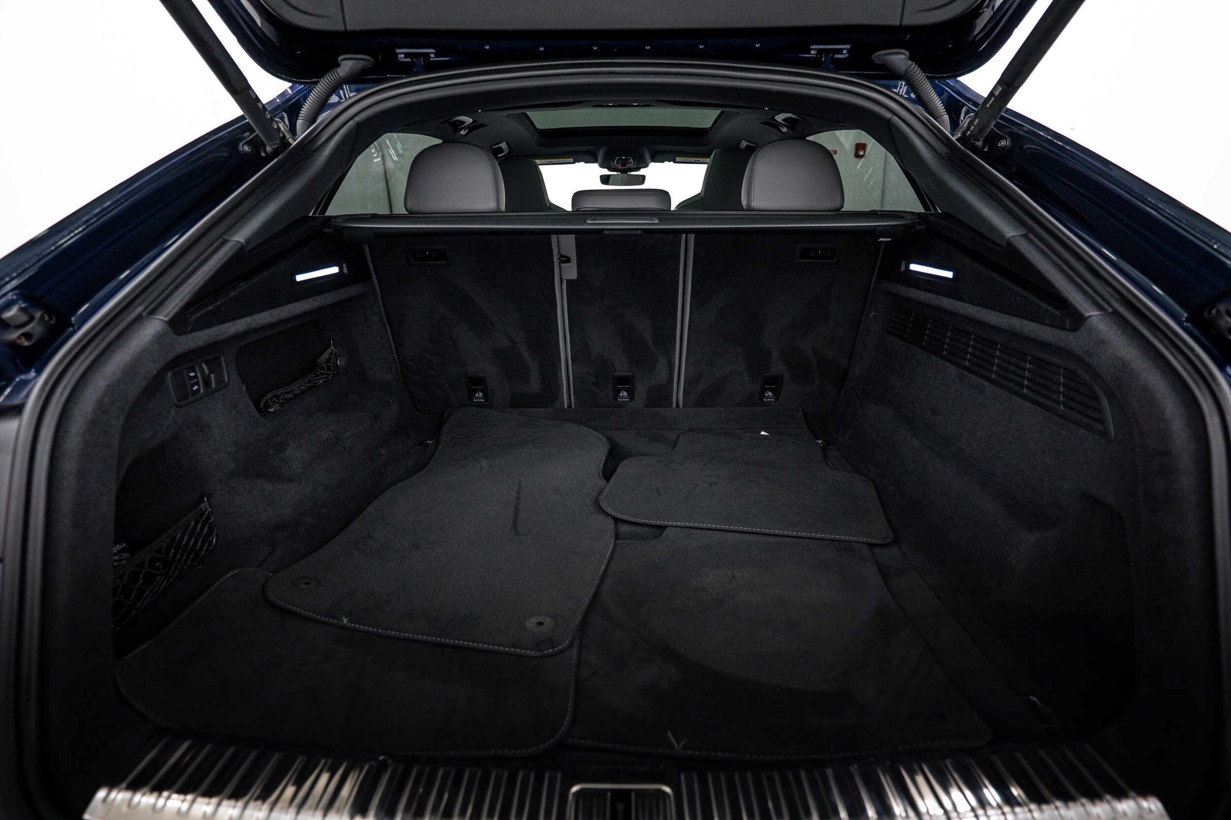 Used 2021 Audi SQ8 Premium Plus w/ SQ8 Black Optic Package image 11