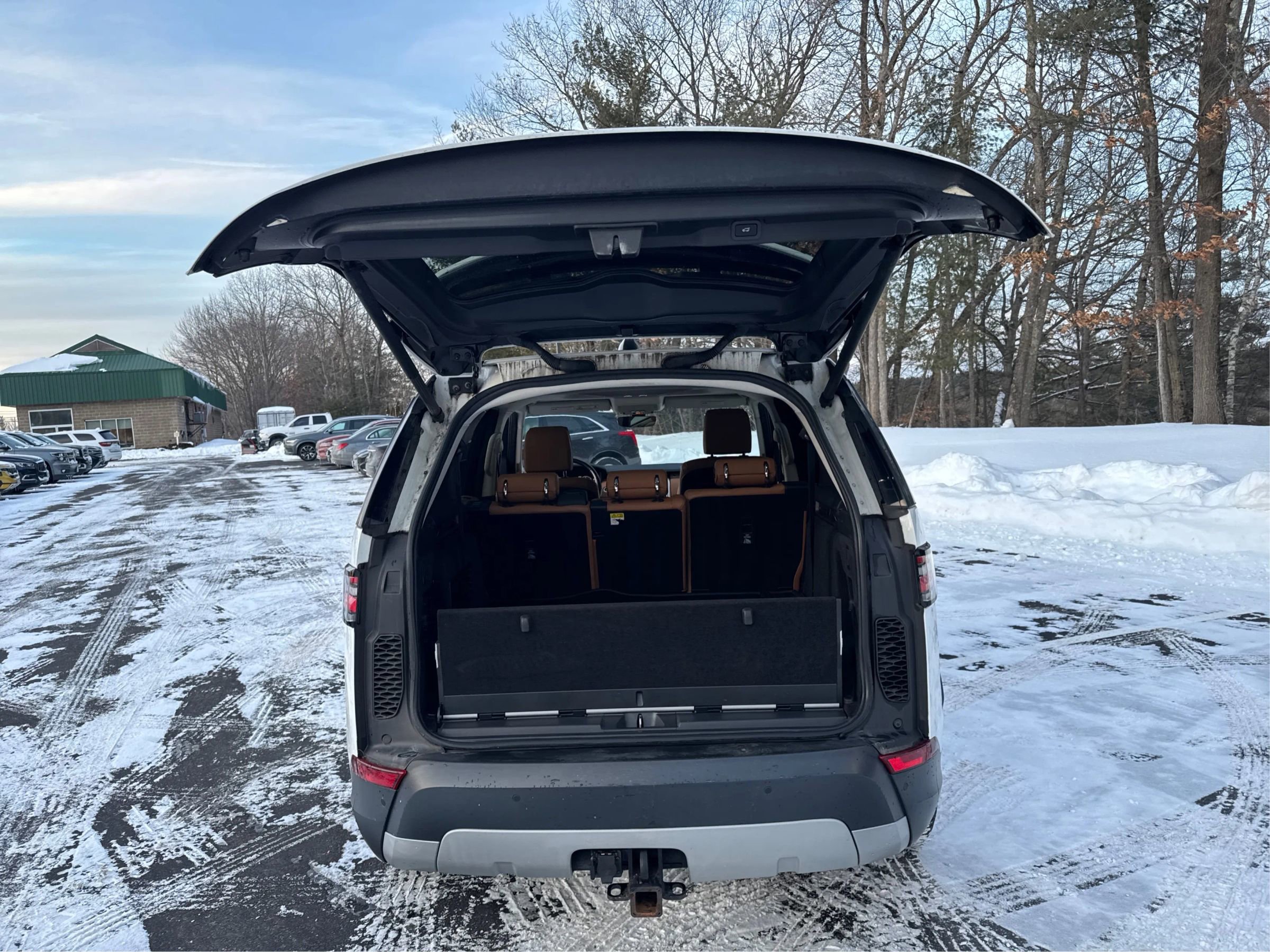 Used 2018 Land Rover Discovery HSE Luxury image 15