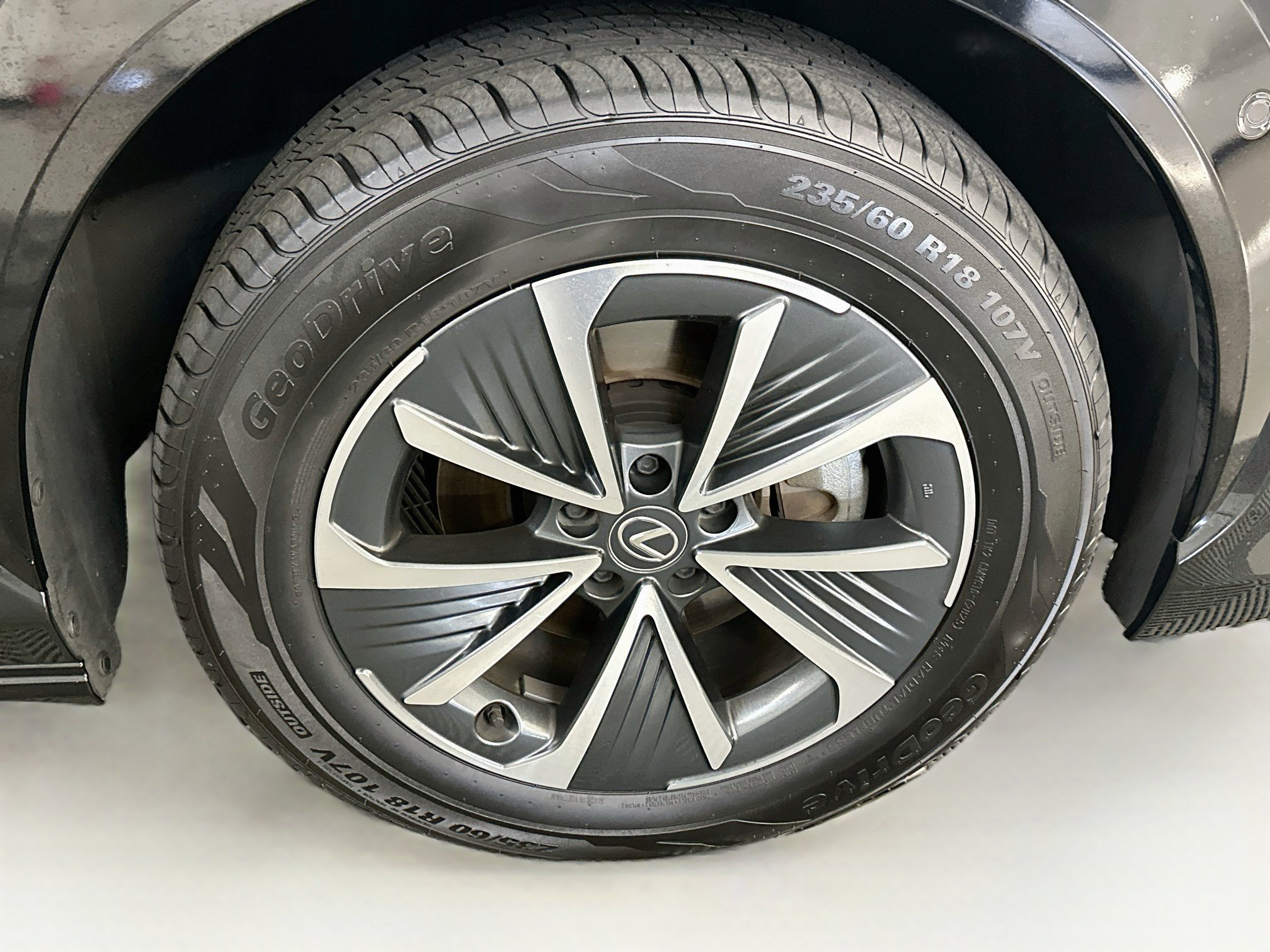 Used 2024 Lexus RZ 450e Premium w/ Technology Package AWD/4WD image 11