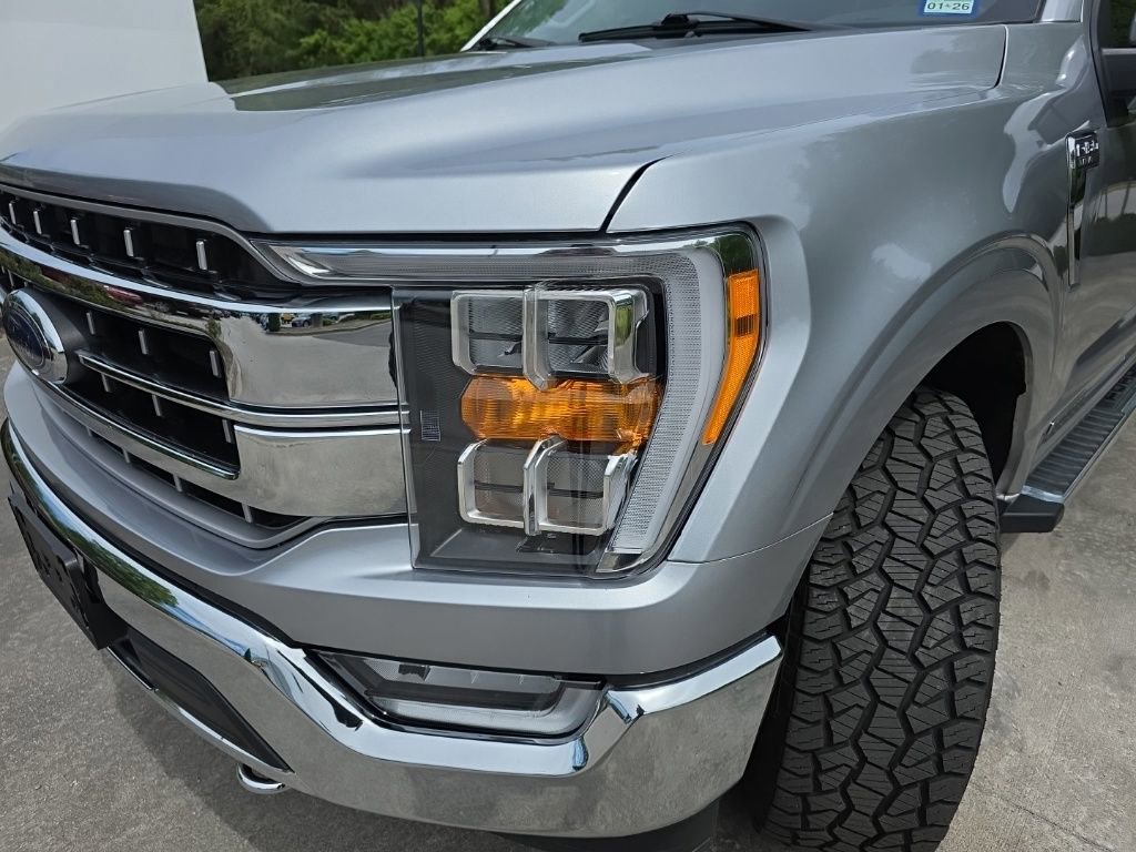 Used 2023 Ford F150 Lariat w/ Trailer Tow Package image 11