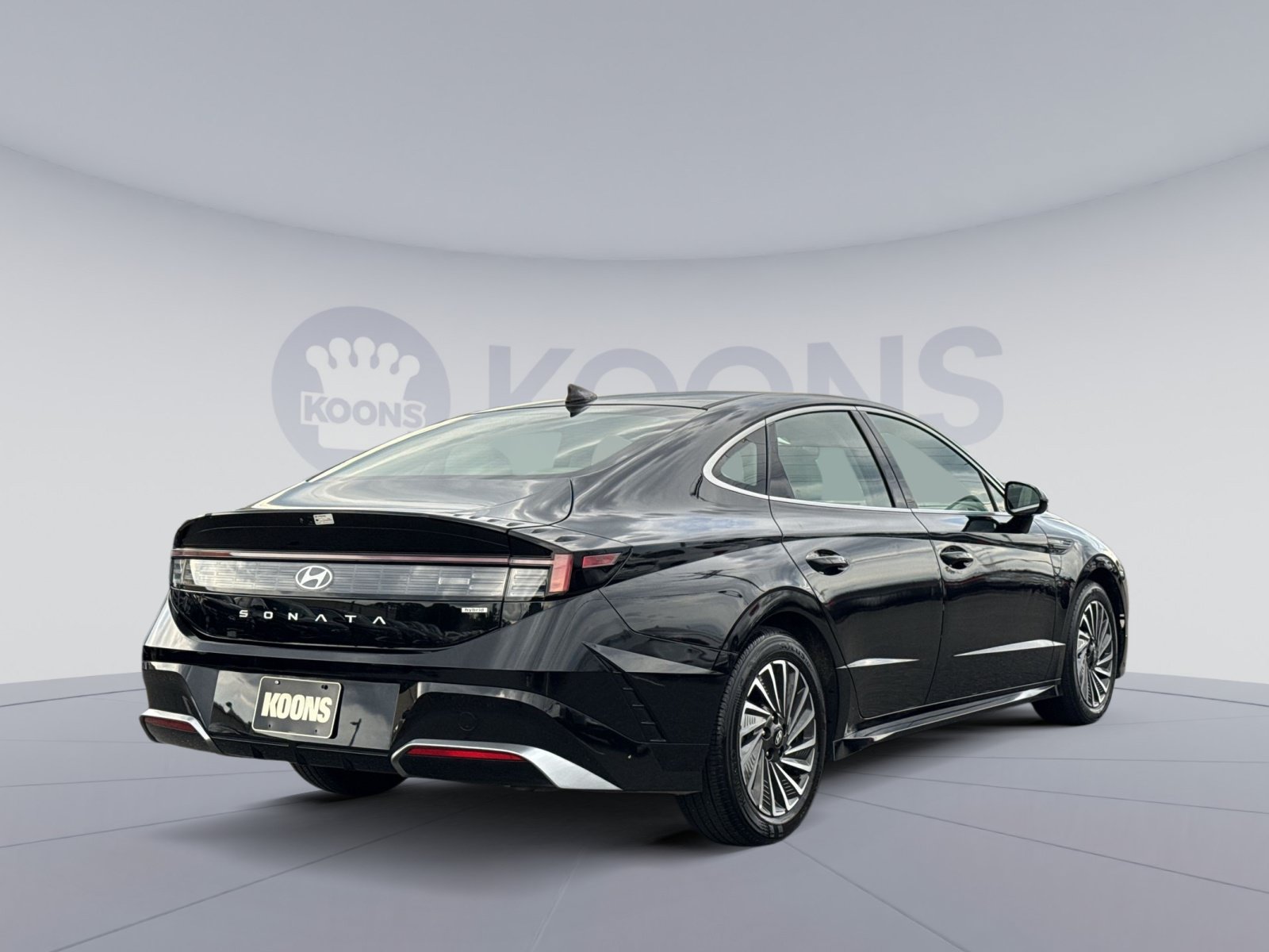 Used 2025 Hyundai Sonata SEL FWD image 7