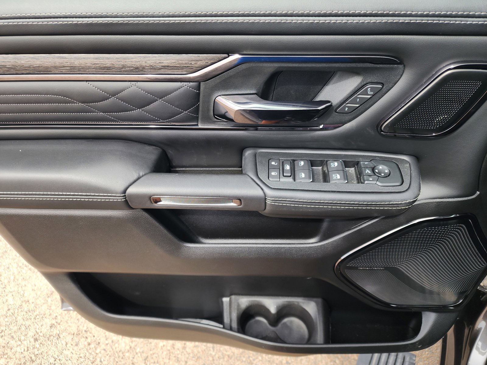 New 2026 RAM 1500 Limited AWD/4WD image 18