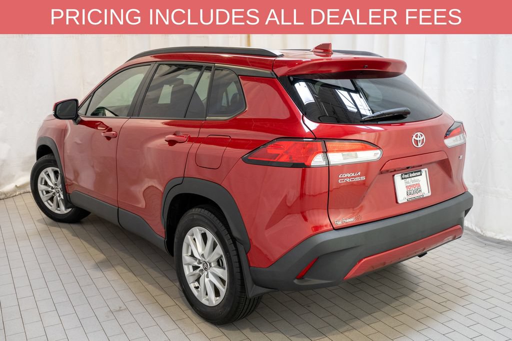 Certified 2023 Toyota Corolla Cross LE FWD image 3