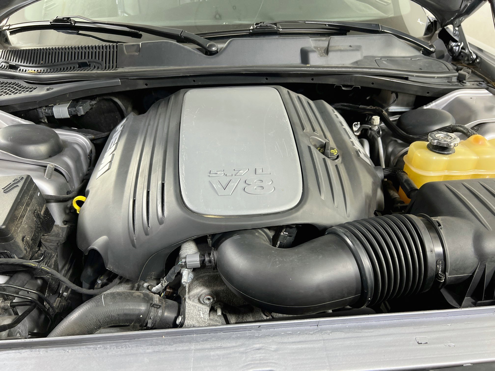 Used 2018 Dodge Challenger R/T Plus RWD image 29