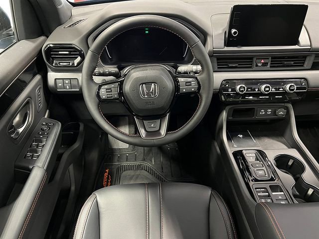 New 2025 Honda Pilot TrailSport image 14