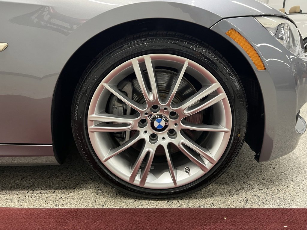 Used 2013 BMW 335i Convertible image 86