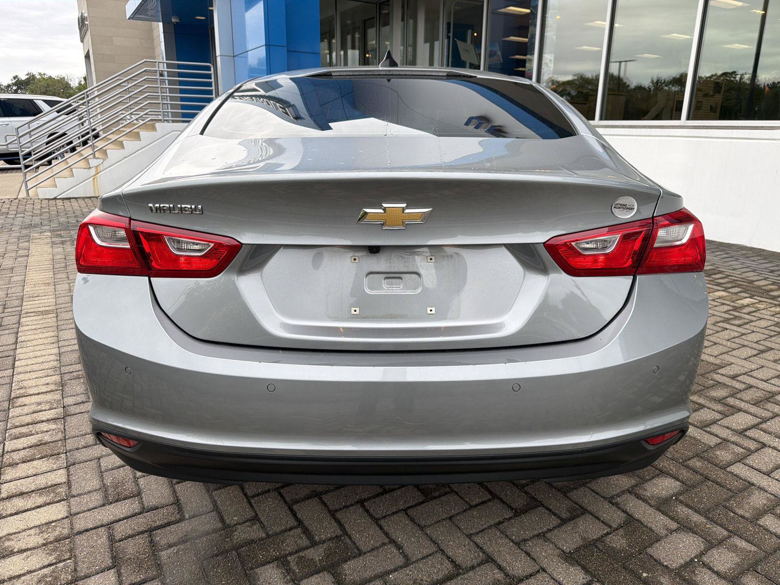 Used 2025 Chevrolet Malibu LS FWD image 4