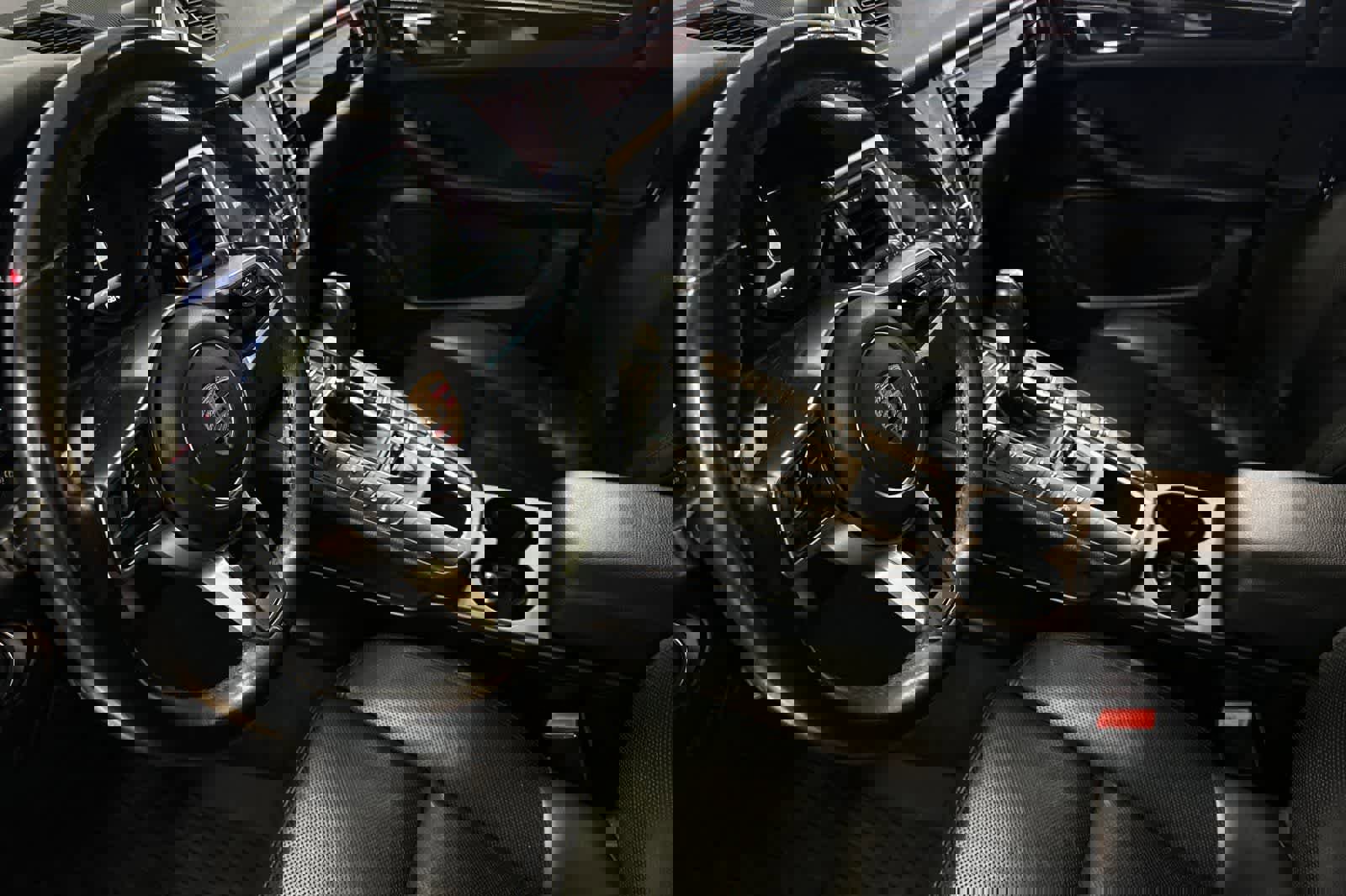 Used 2018 Porsche Macan image 13