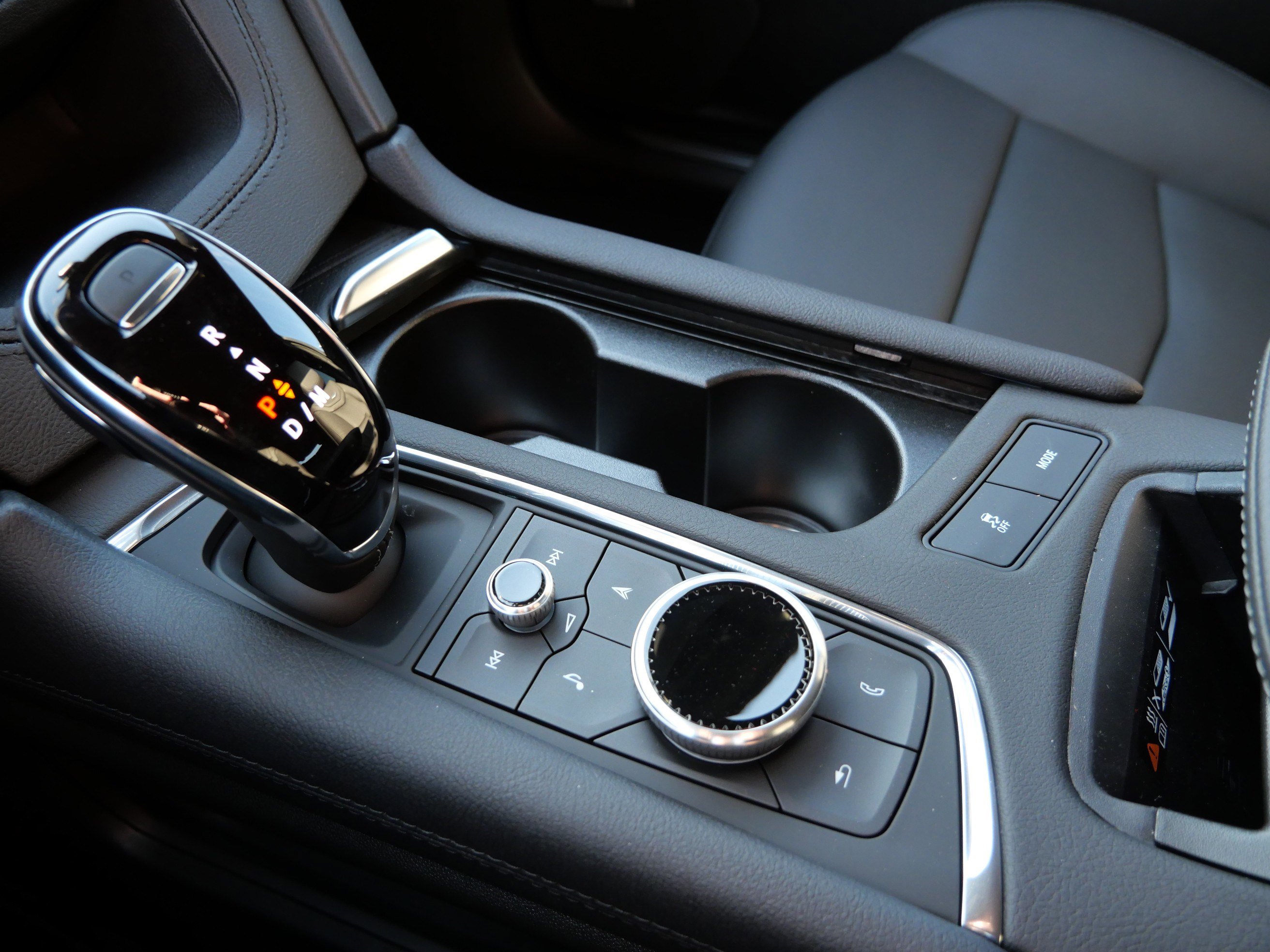 Used 2025 Cadillac XT5 Premium Luxury w/ LPO, Floor Liner Package image 22