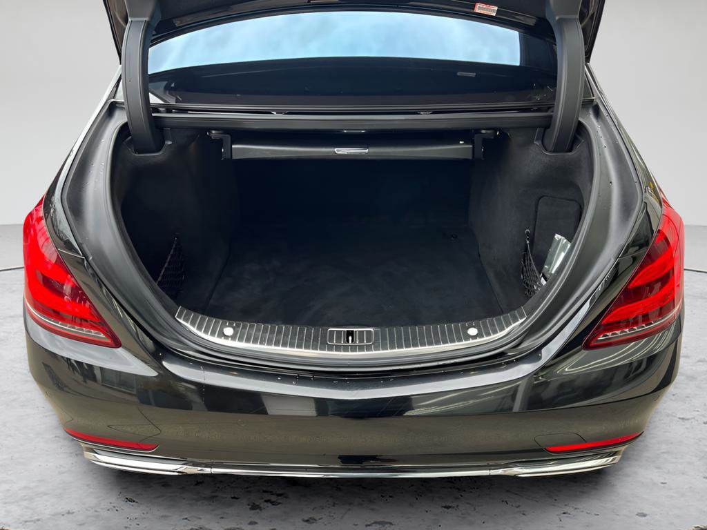 Used 2018 Mercedes-Benz S 560 Sedan image 26