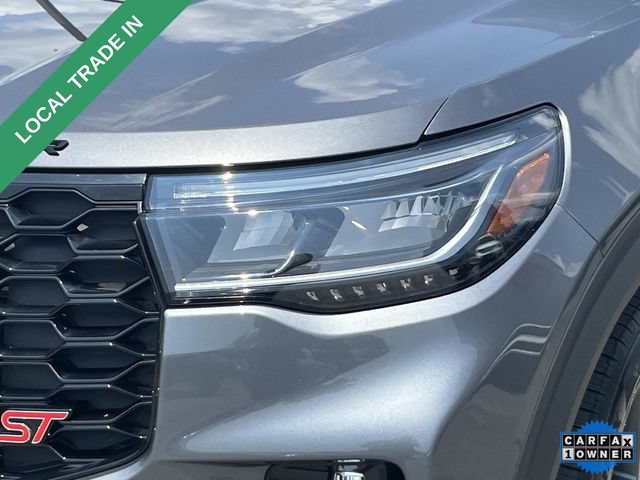 Used 2025 Ford Explorer ST AWD/4WD image 9